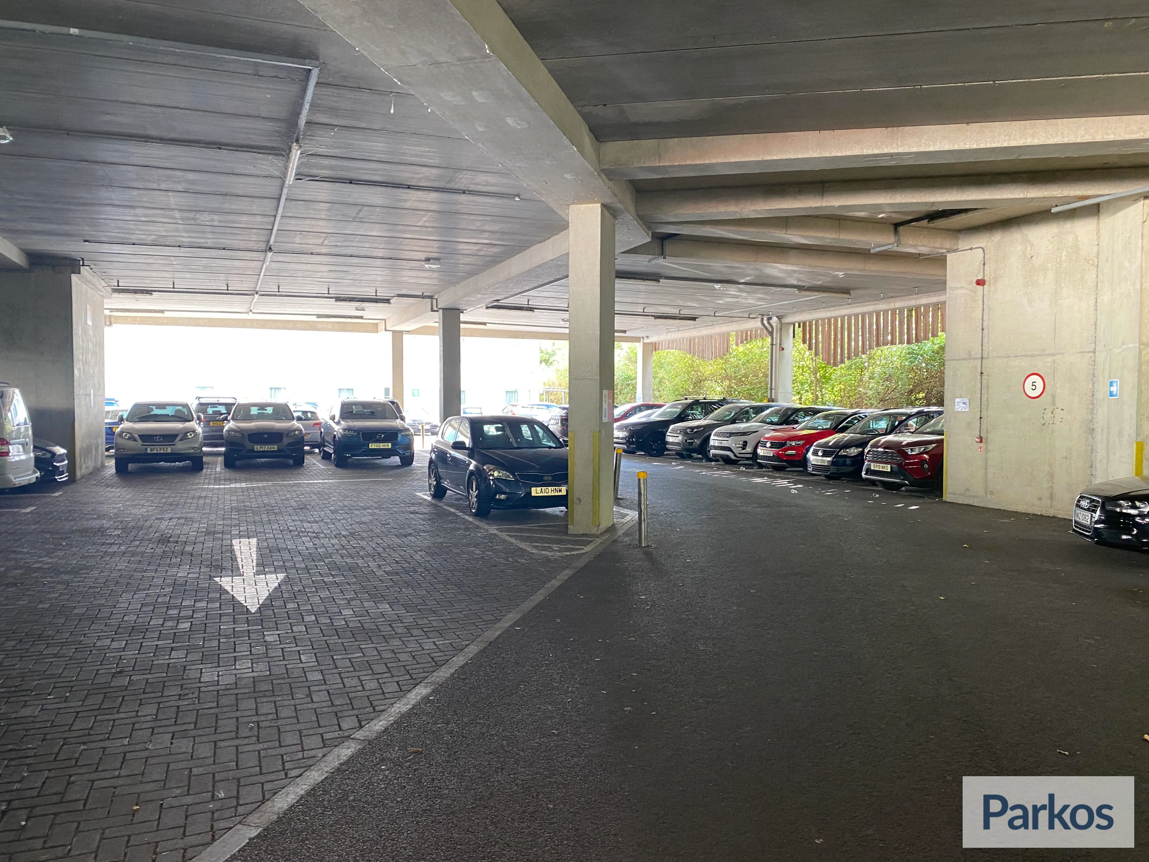 Triangle Parking (All Terminals) - Heathrow Parking - picture 1